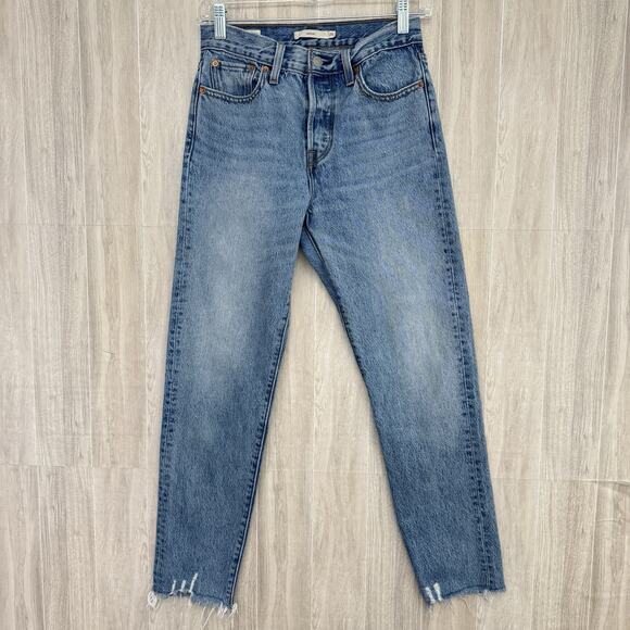 Levi's Wedgie Jeans Womens Sz 25 Straight Button Fly Distressed Hem High Rise - Picture 1 of 16